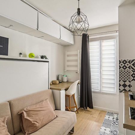 Small Comfortable Studio Near Eiffel Tower Париж Екстер'єр фото