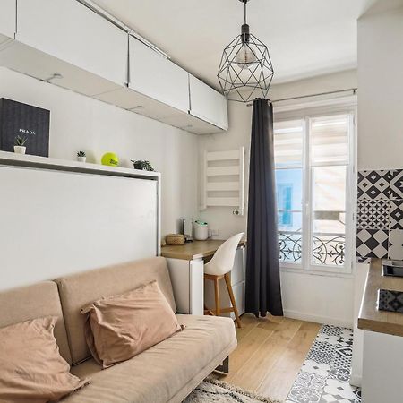 Small Comfortable Studio Near Eiffel Tower Париж Екстер'єр фото