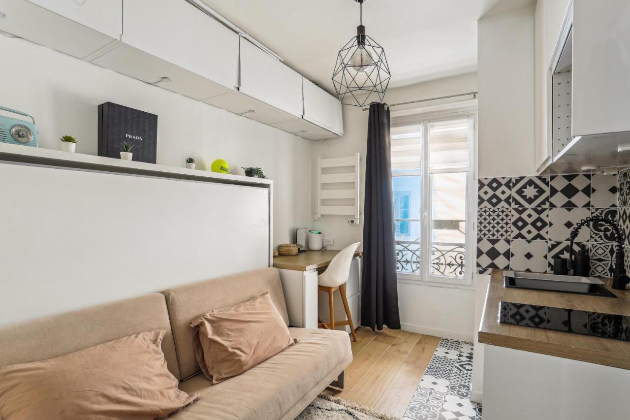 Small Comfortable Studio Near Eiffel Tower Париж Екстер'єр фото